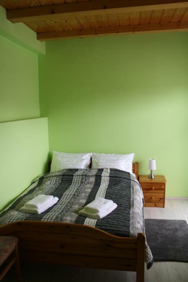 Kedvenc Vendeghaz Hotel Мисколк Екстериор снимка