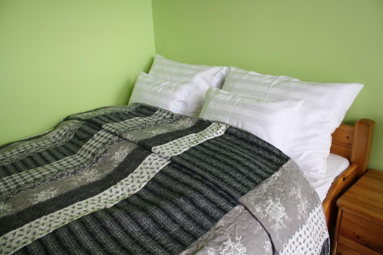 Kedvenc Vendeghaz Hotel Мисколк Екстериор снимка