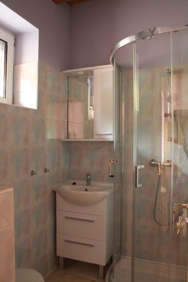 Kedvenc Vendeghaz Hotel Мисколк Екстериор снимка