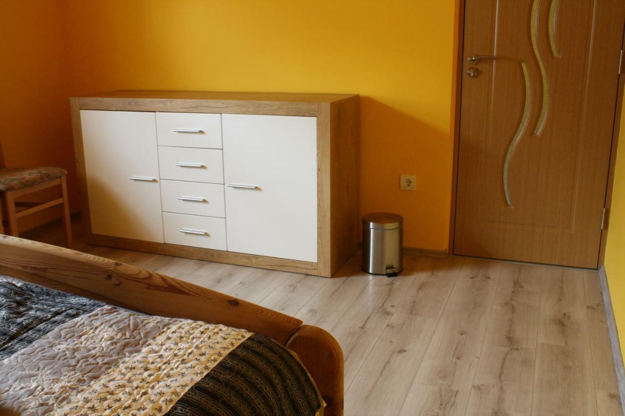 Kedvenc Vendeghaz Hotel Мисколк Екстериор снимка
