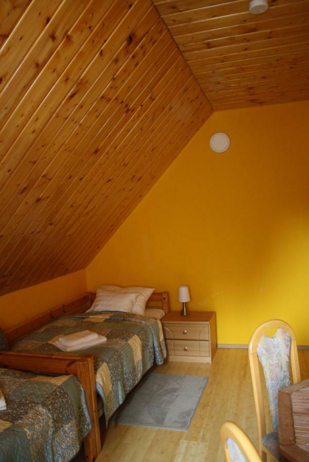 Kedvenc Vendeghaz Hotel Мисколк Екстериор снимка