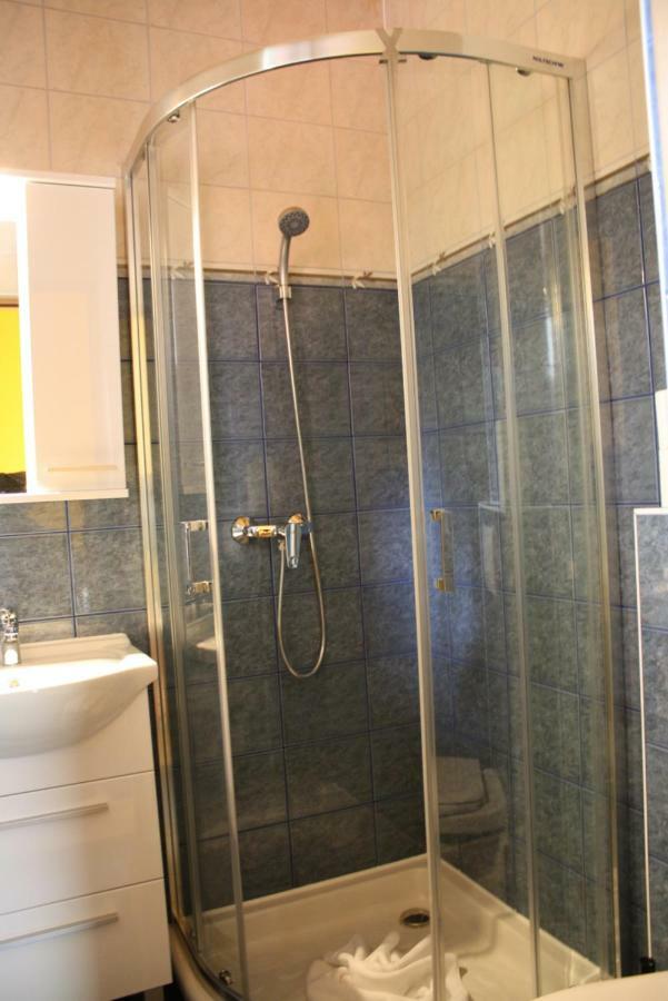 Kedvenc Vendeghaz Hotel Мисколк Екстериор снимка