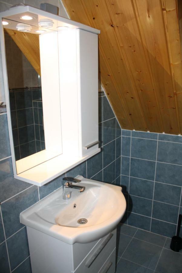 Kedvenc Vendeghaz Hotel Мисколк Екстериор снимка